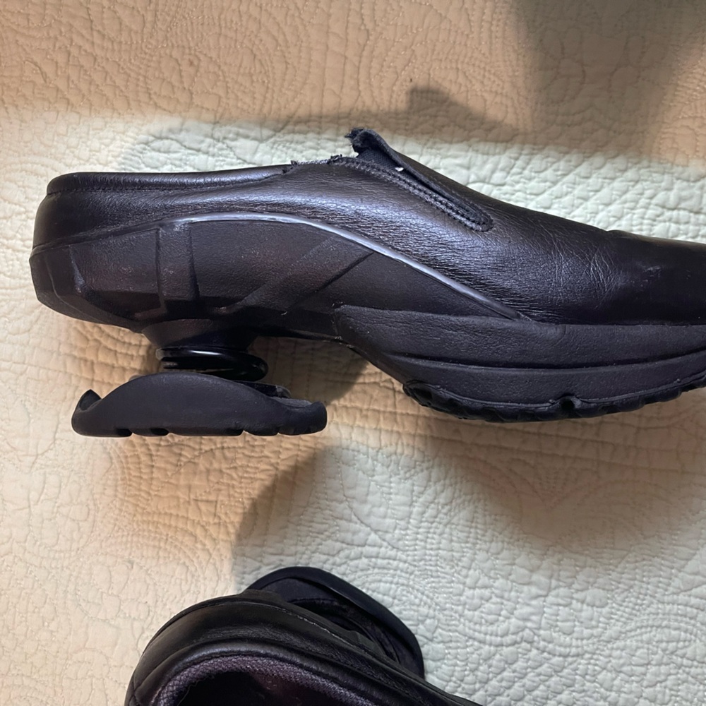 Genuine Z Coil Shoes - Taos Clogs